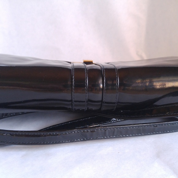 Perfect Holiday handbag! Black patent leather - Picture 5 of 7